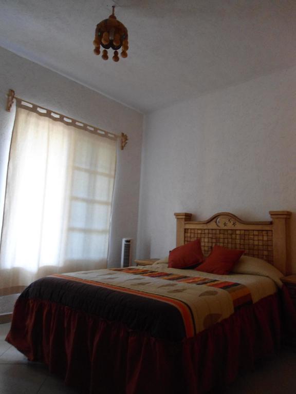 Posada Los Robles Tepoztlan Room photo